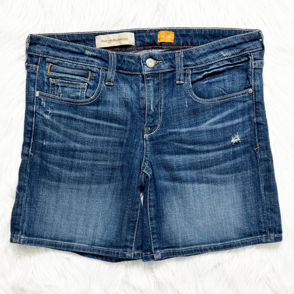 Anthropologie Distressed Medium Wash Jean Shorts - Picture 4 of 7